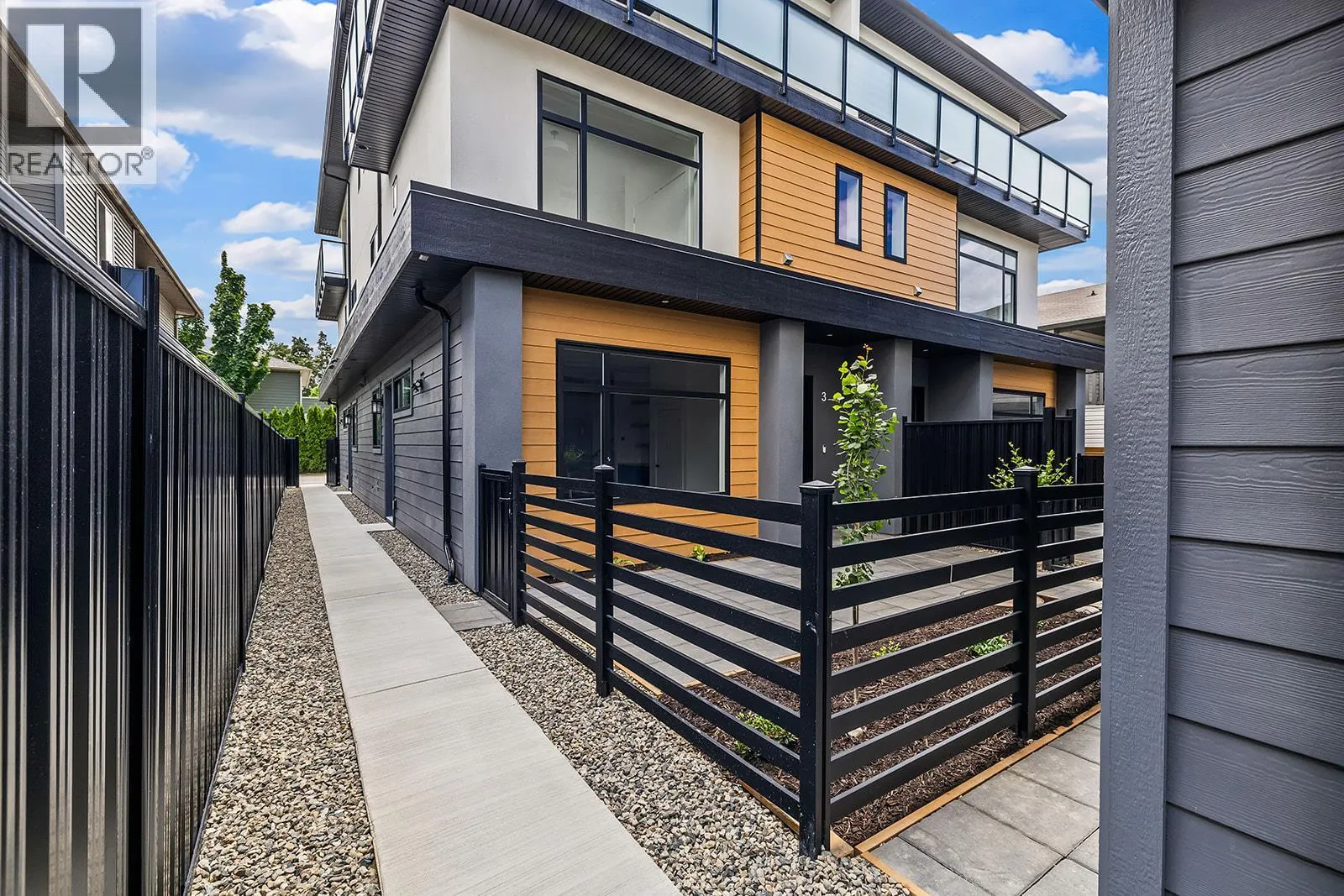 662 Birch Avenue Unit# 4