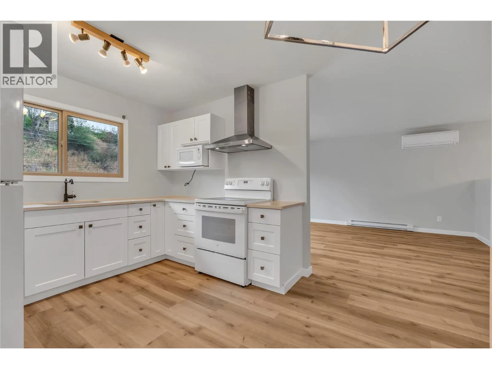 11318 Jubilee Road W Unit# 2