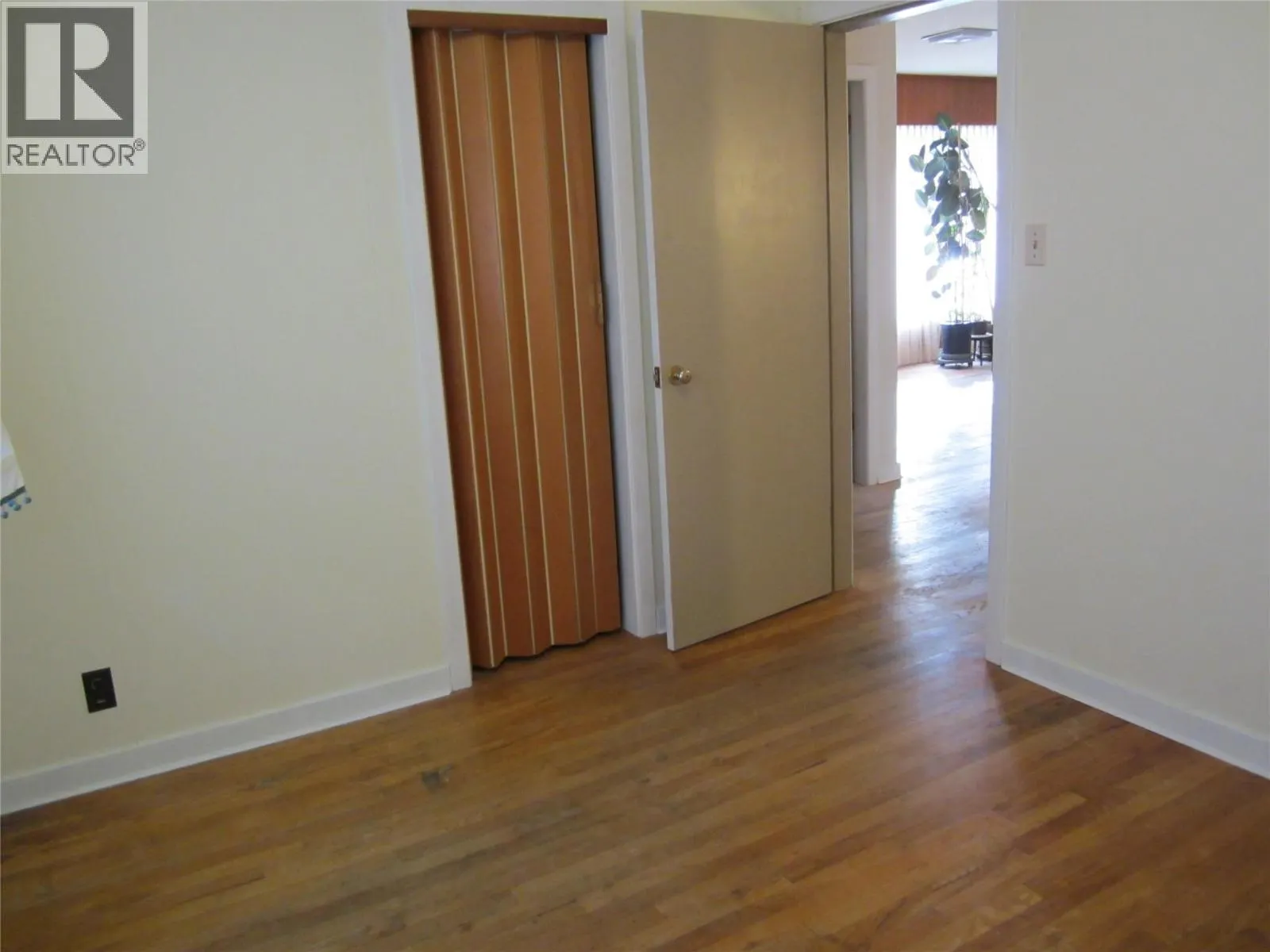 1285 Forestbrook Drive