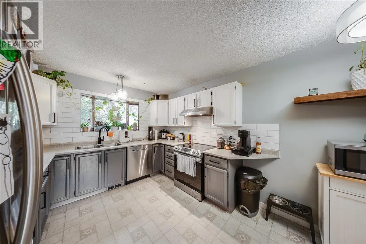 3609 Southridge Drive