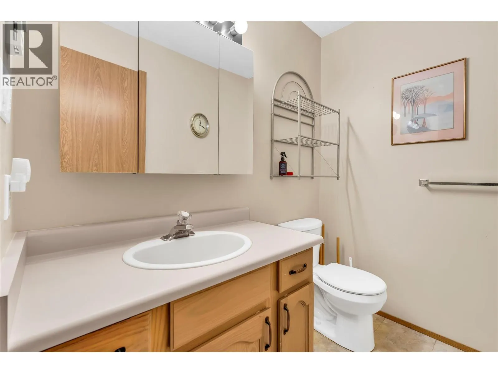 272 Green Avenue W Unit# 402