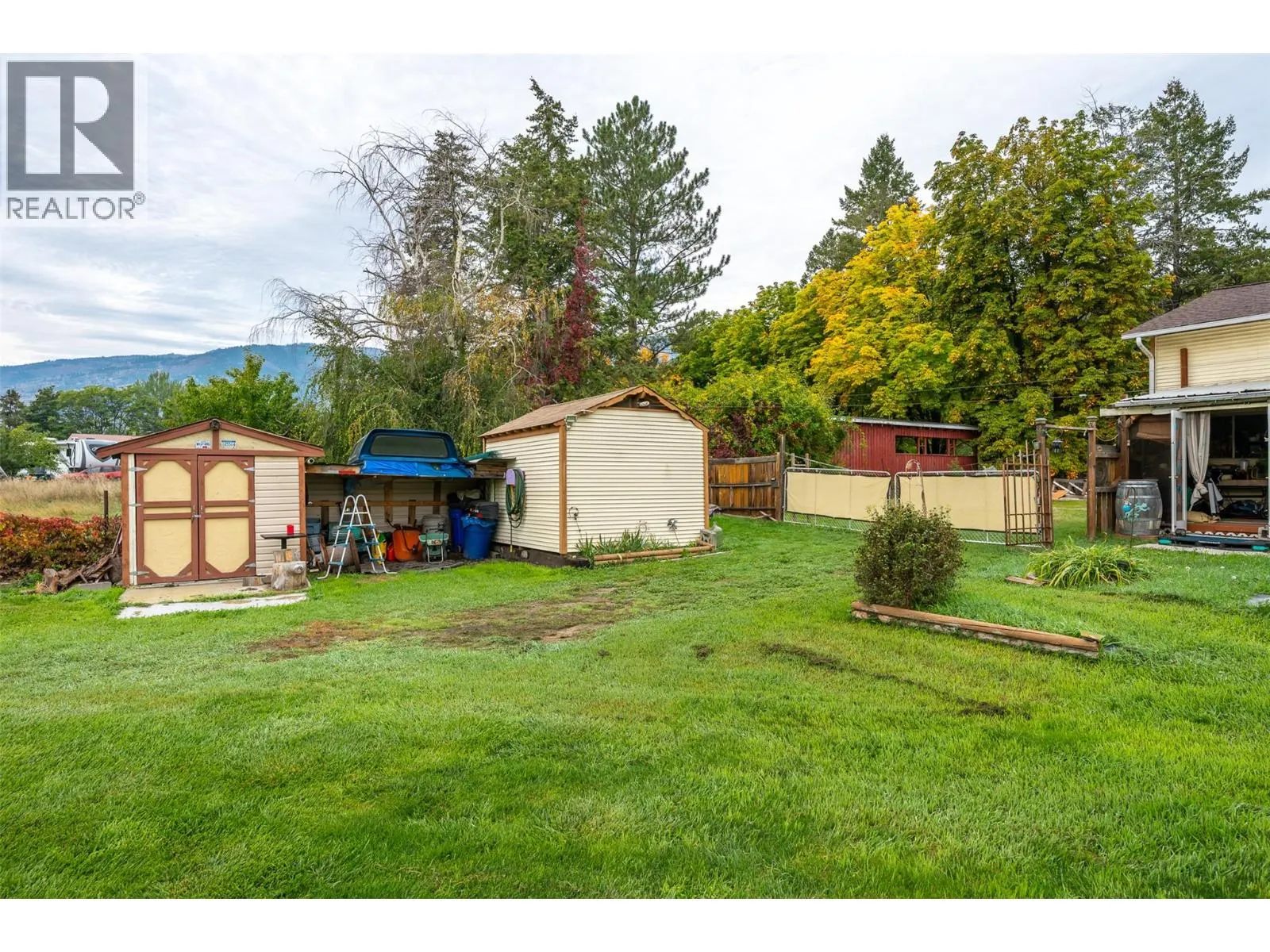 5467 Sawmill Road