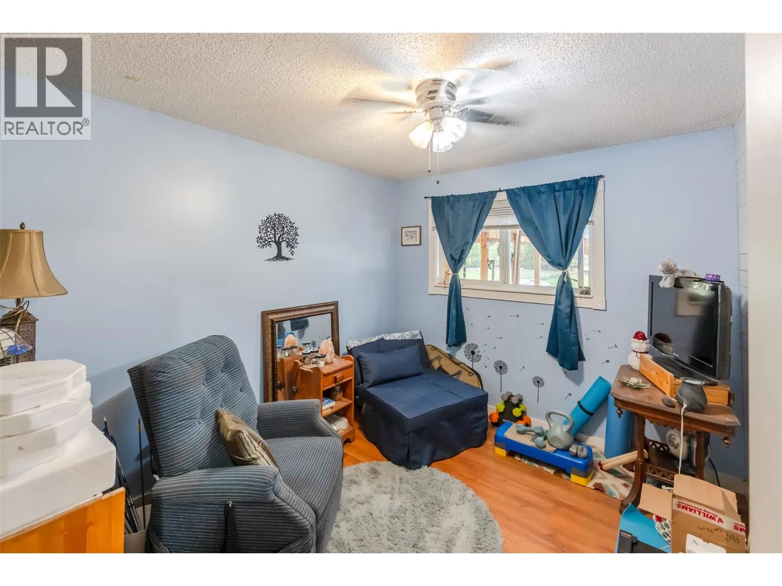 5467 Sawmill Road