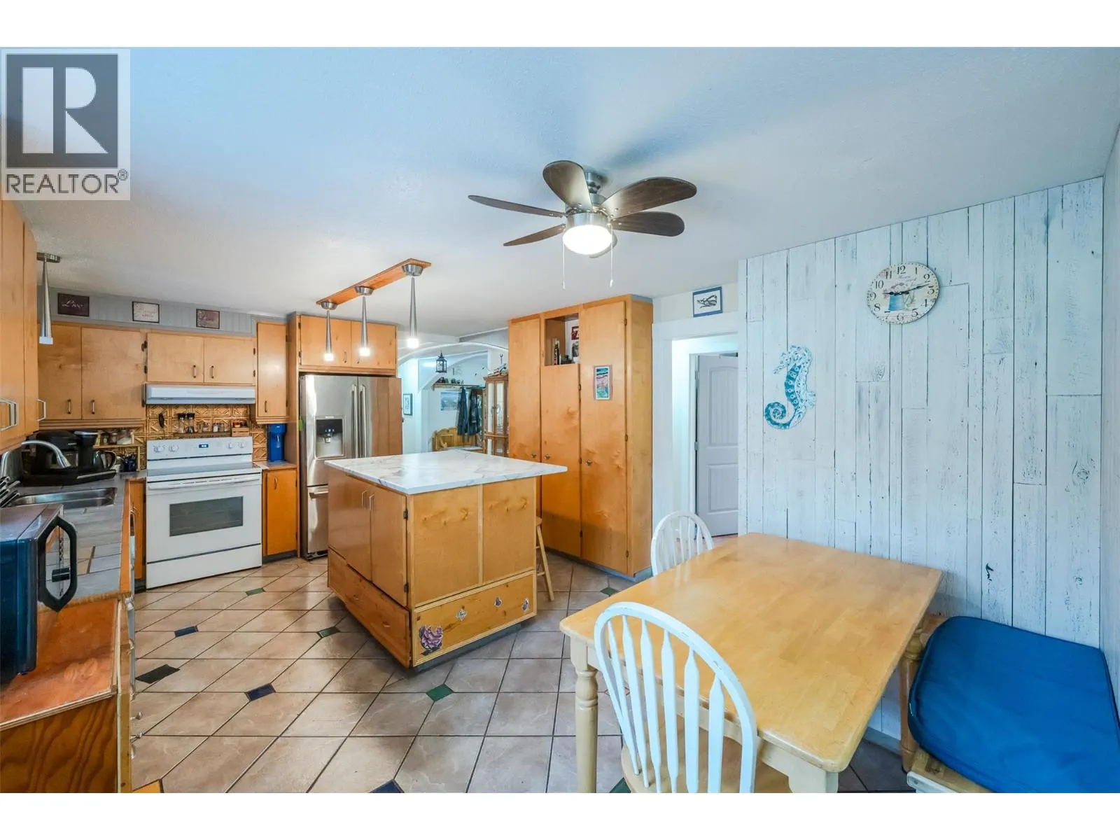 5467 Sawmill Road