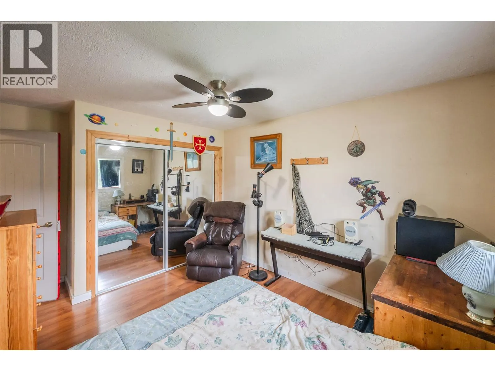 5467 Sawmill Road