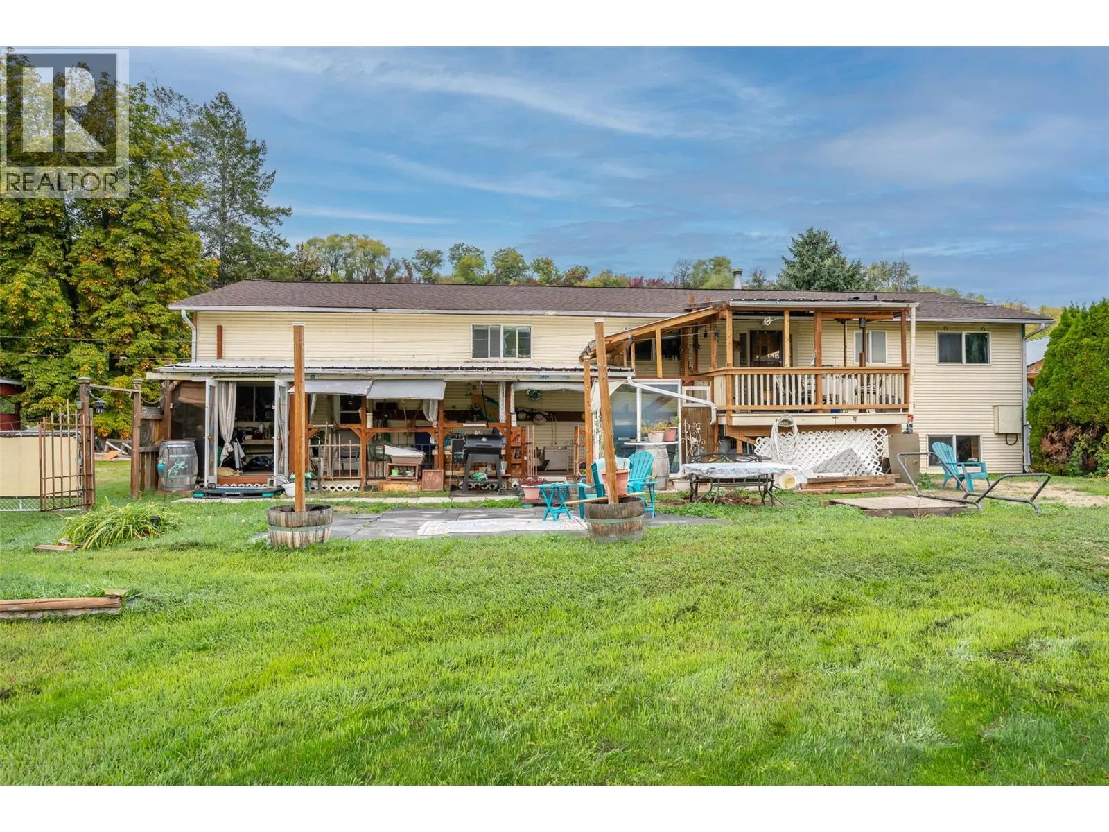 5467 Sawmill Road