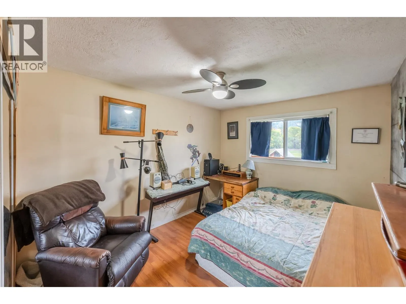 5467 Sawmill Road