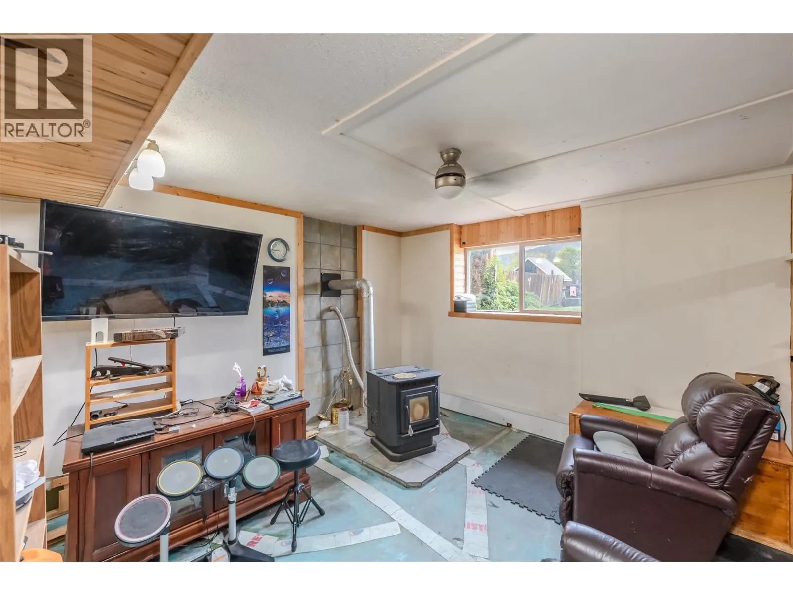 5467 Sawmill Road