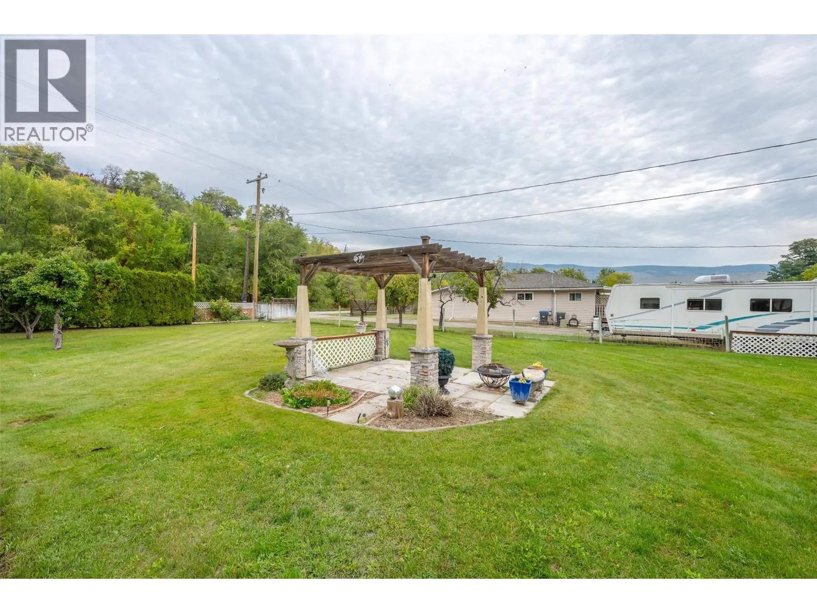 5467 Sawmill Road