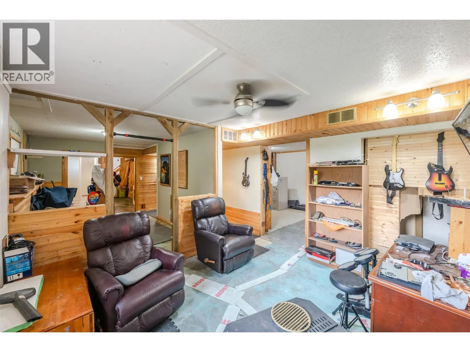 5467 Sawmill Road