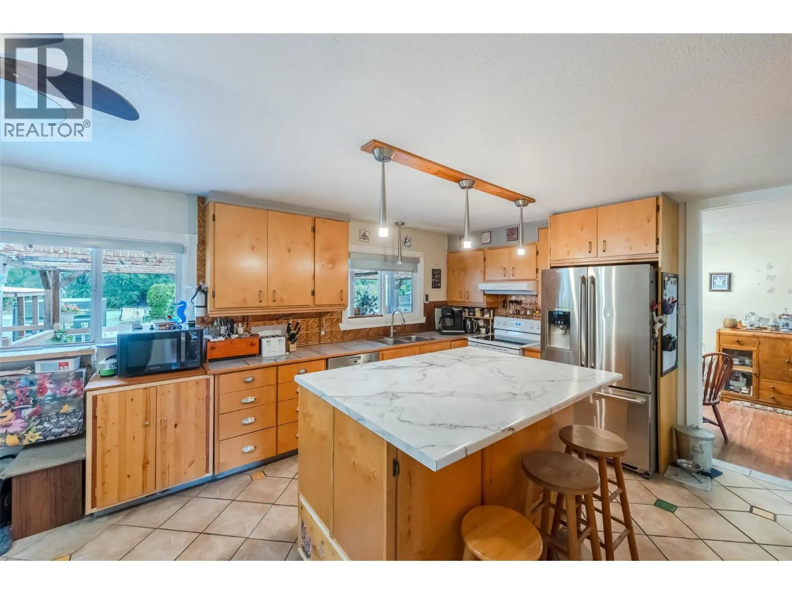 5467 Sawmill Road
