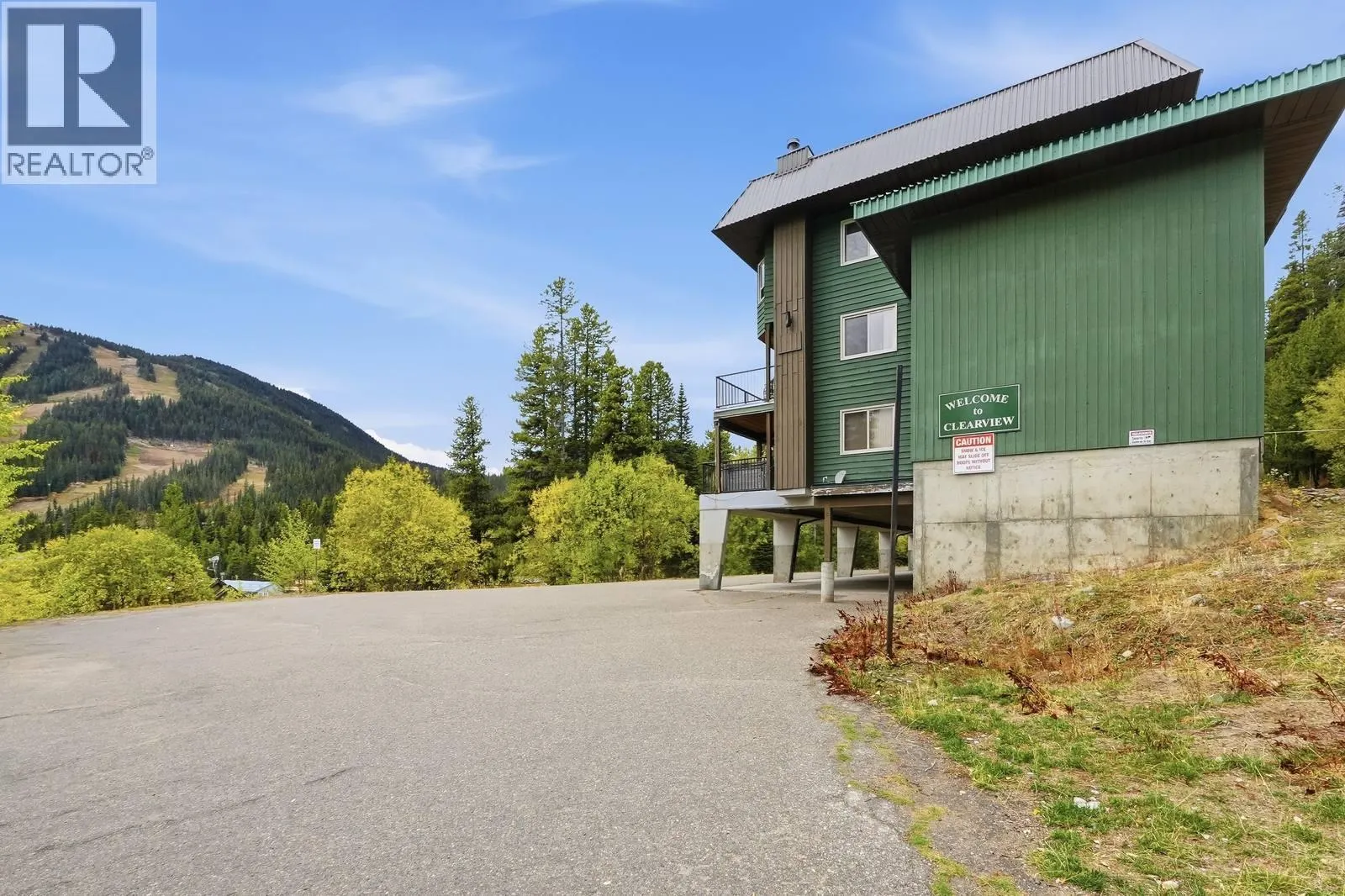 225 CLEARVIEW Road Unit# 805