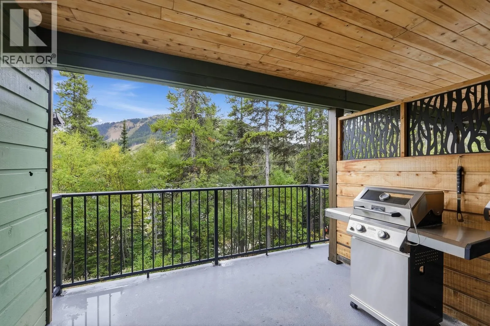 225 CLEARVIEW Road Unit# 805