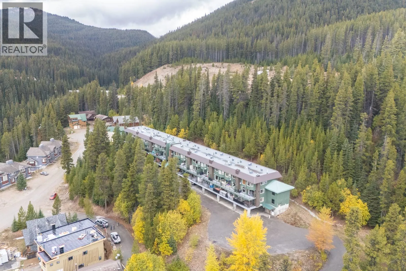 225 CLEARVIEW Road Unit# 805