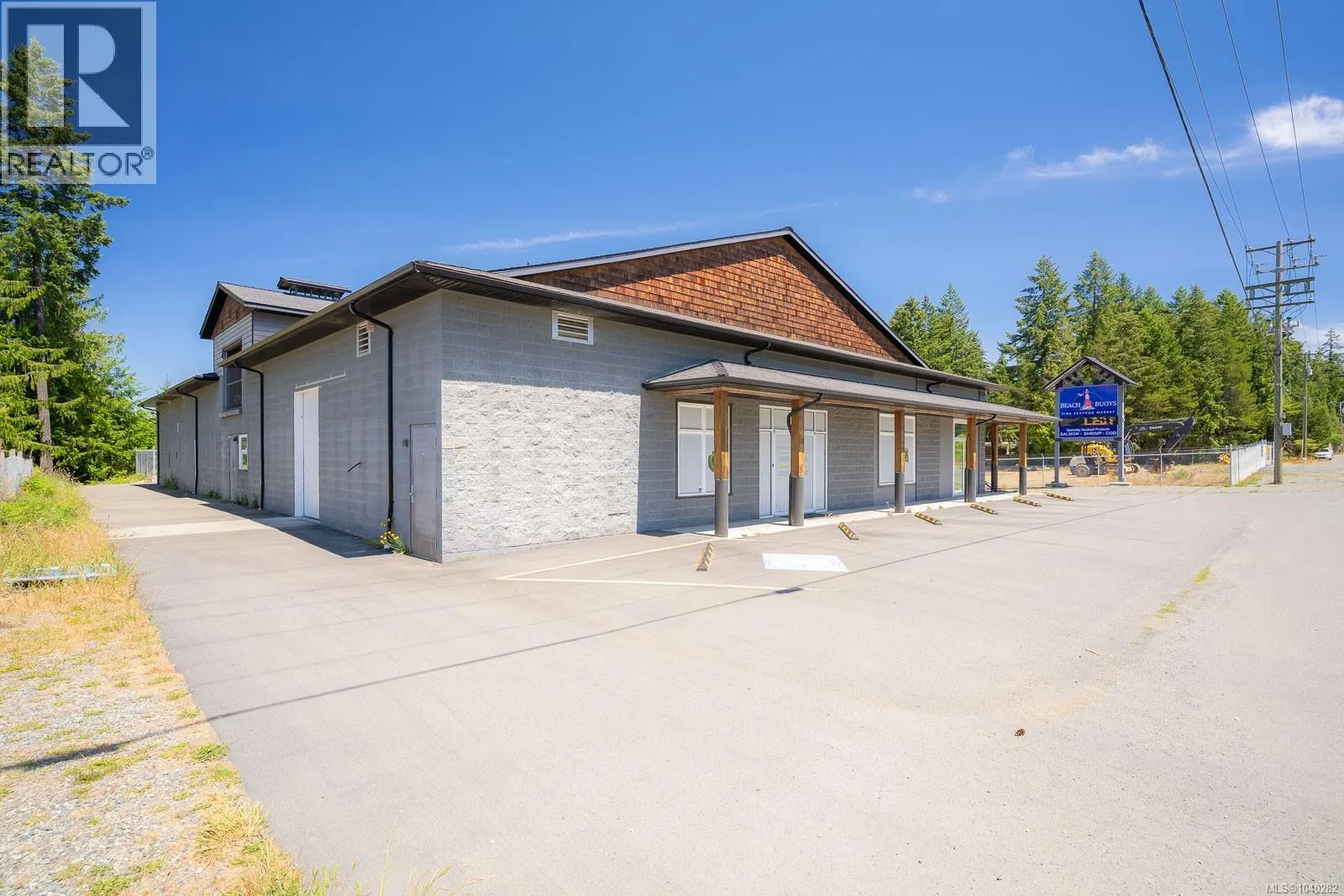 SL 1-7 3051 Van Horne Rd