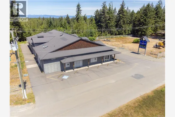 SL 1-7 3051 Van Horne Rd