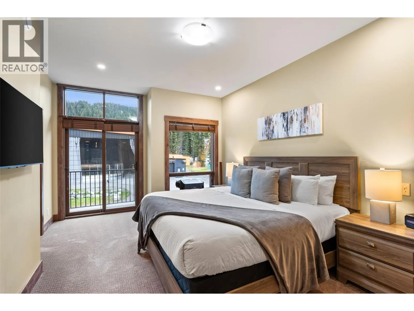 3280 Village Way Unit# 12