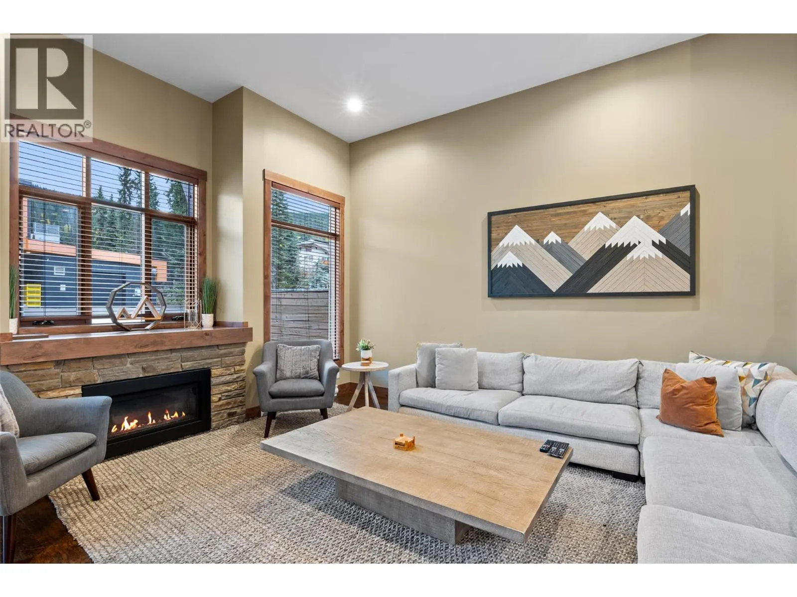 3280 Village Way Unit# 12