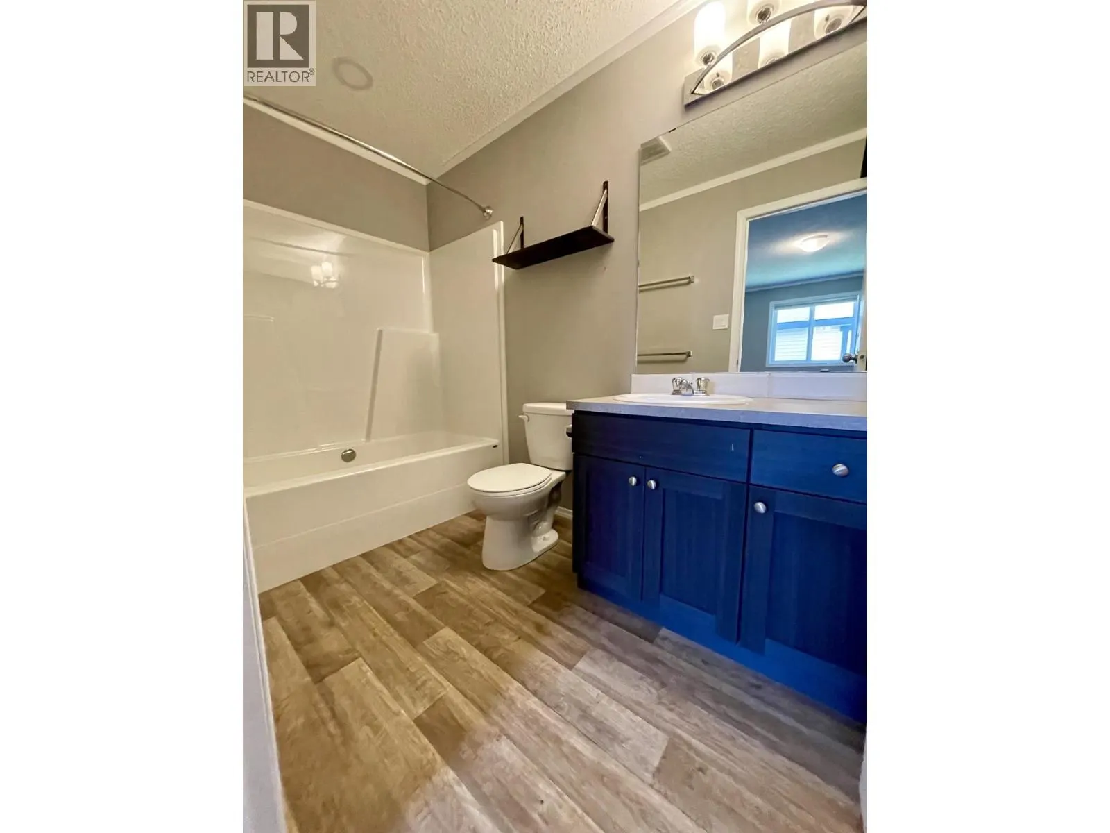 100 Aspen Drive Unit# 116