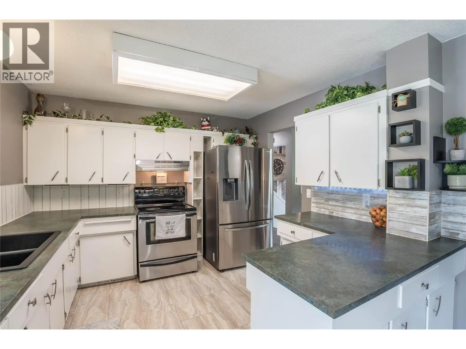 12408 CAMPBELL Crescent