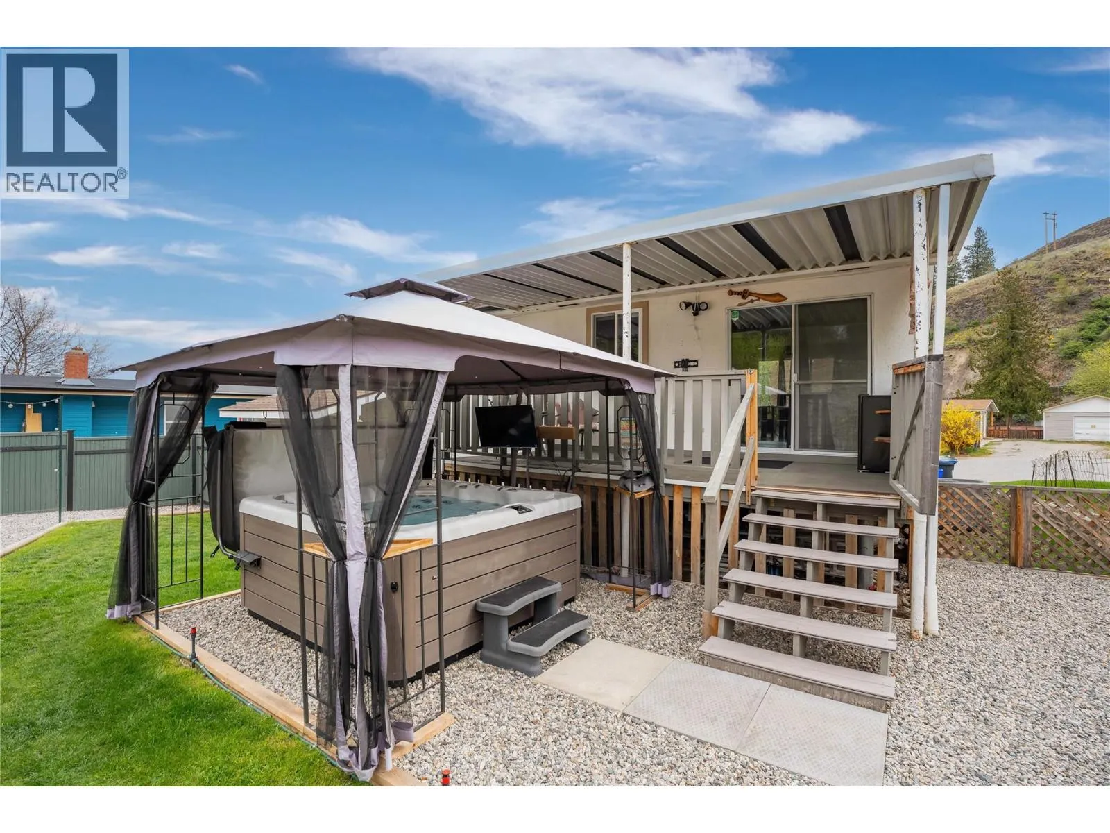 12408 CAMPBELL Crescent