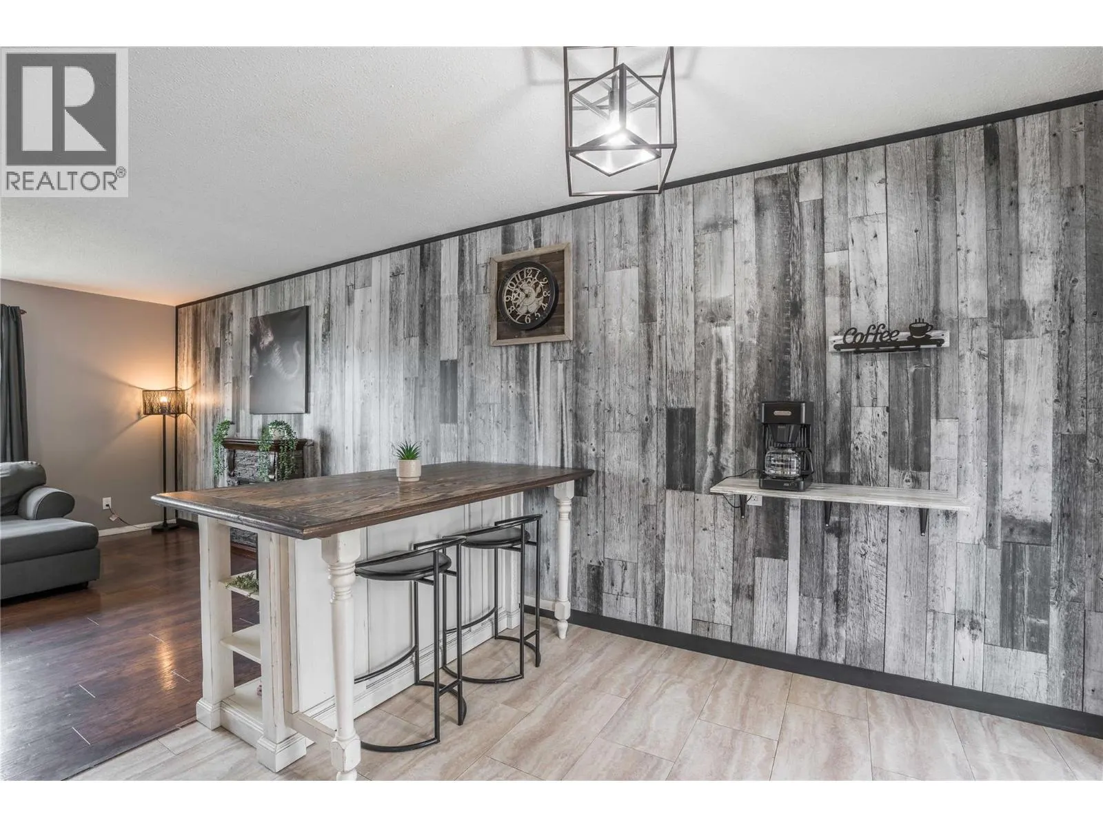 12408 CAMPBELL Crescent