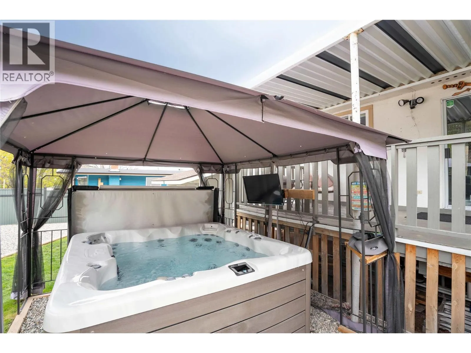 12408 CAMPBELL Crescent