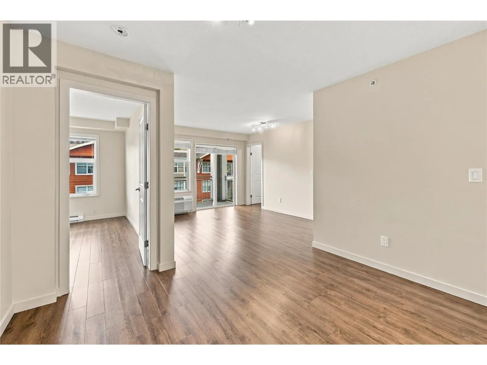 563 Yates Road Unit# 412