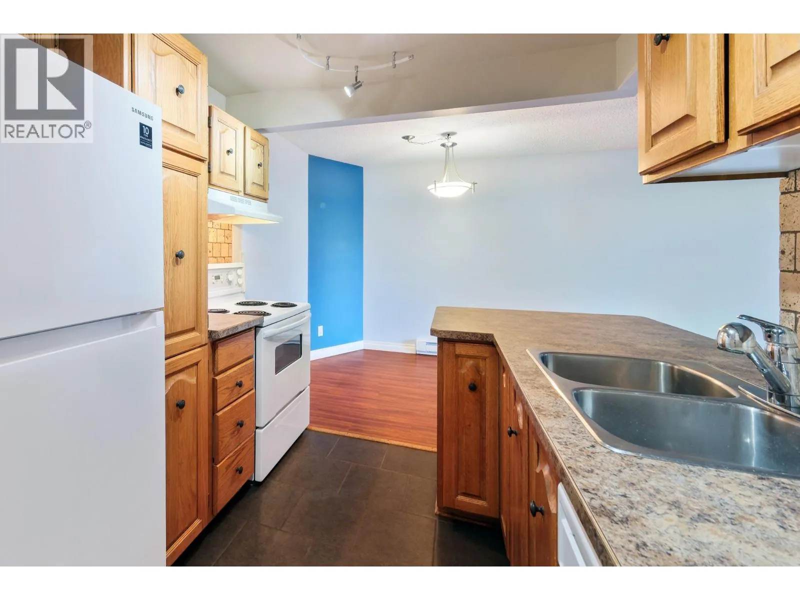 1801 32 Street Unit# 303
