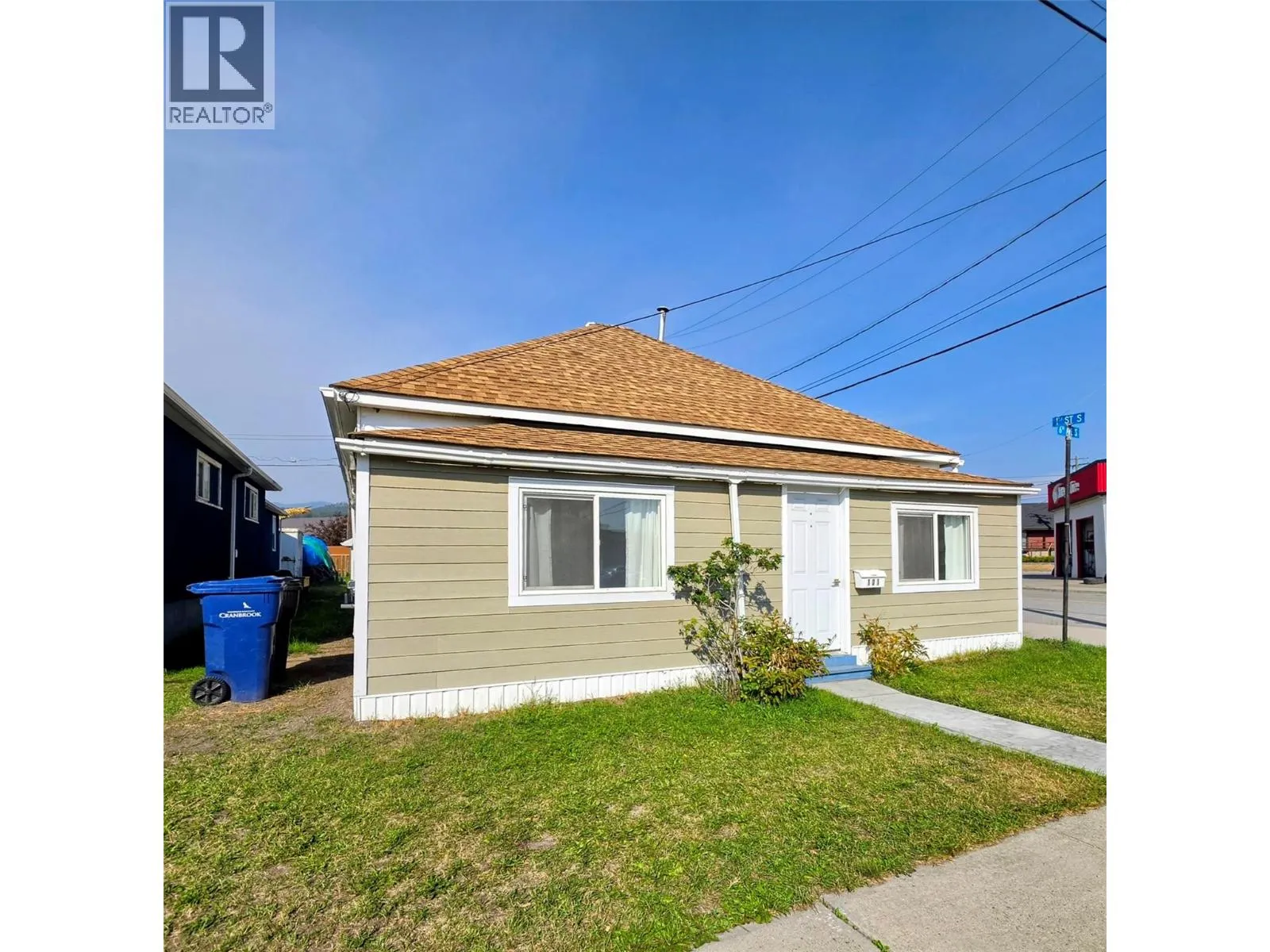 101 6th Avenue S