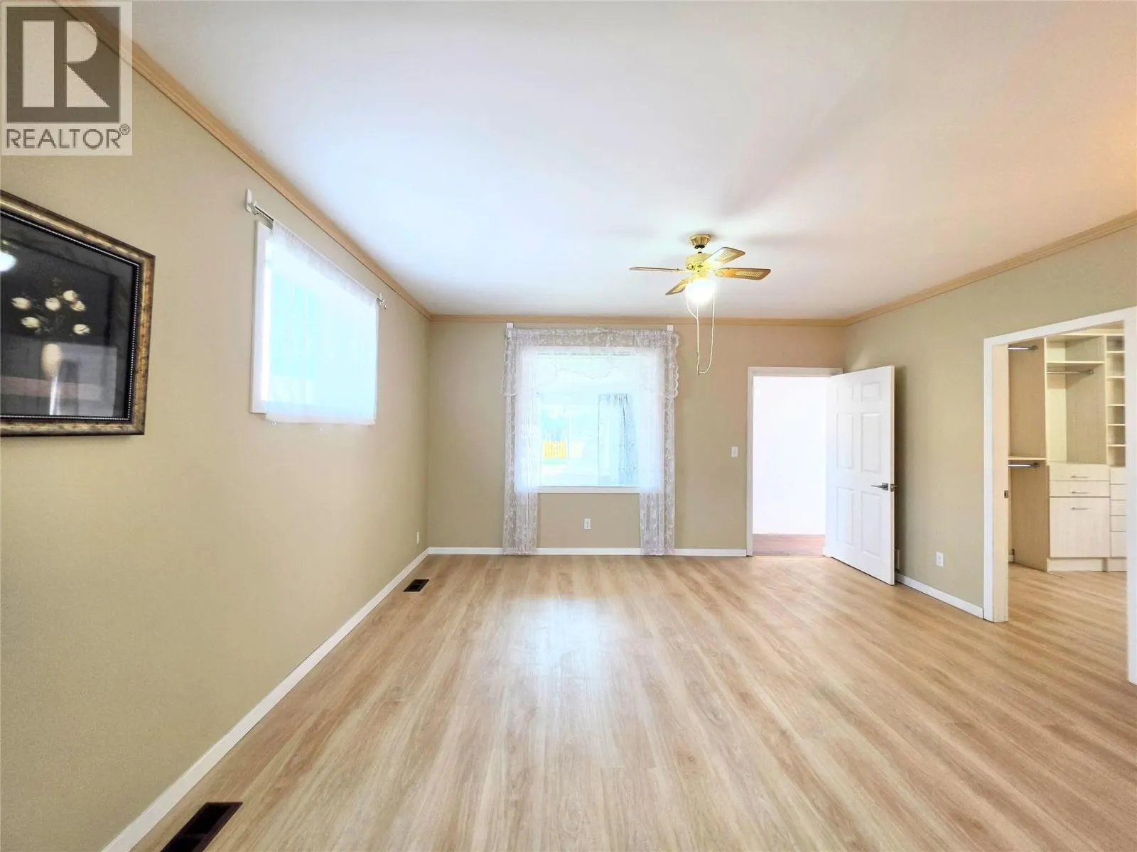 101 6th Avenue S