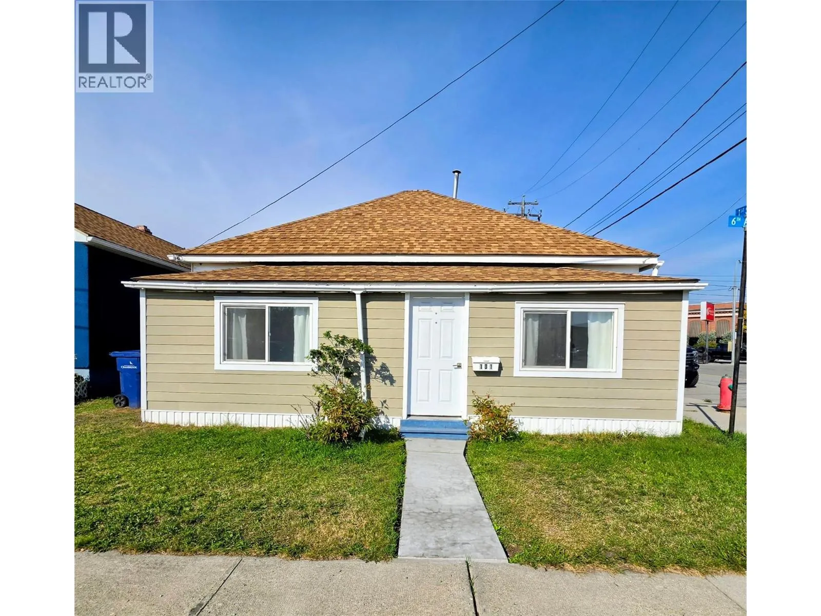 101 6th Avenue S