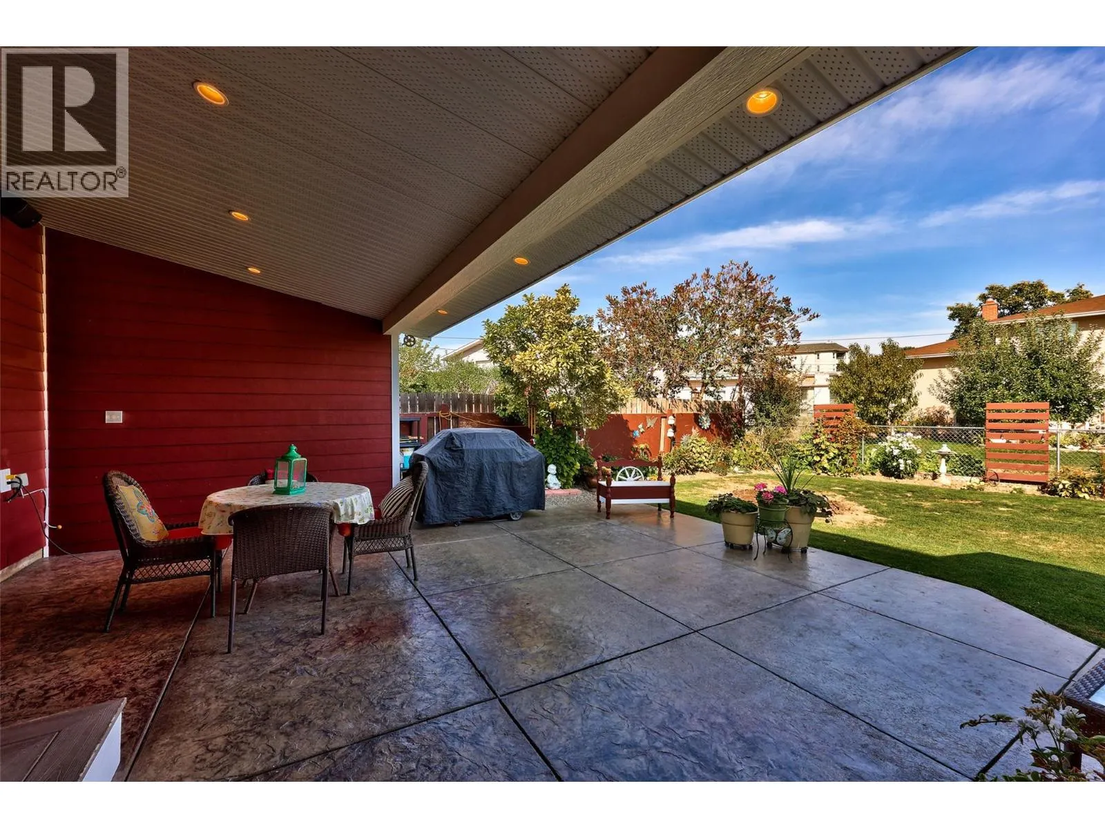 732 Ivy Avenue