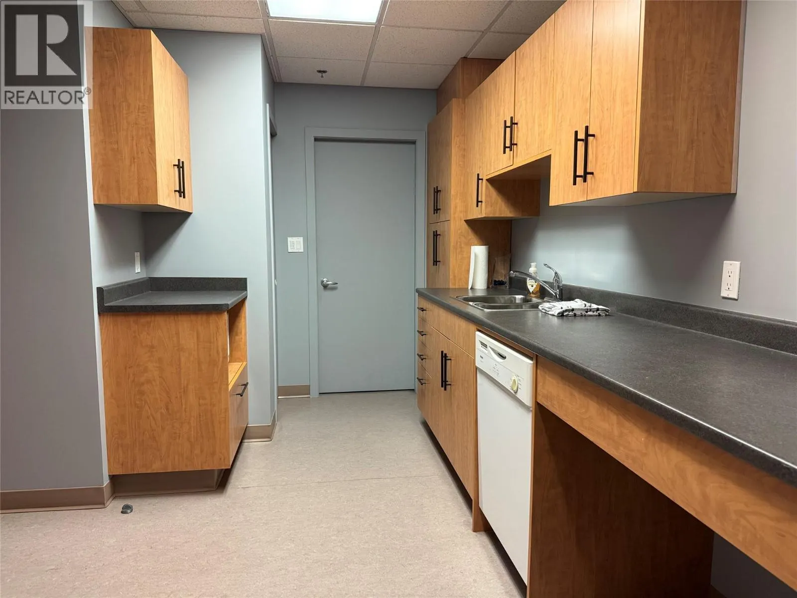 13615 Victoria Road N Unit# 104