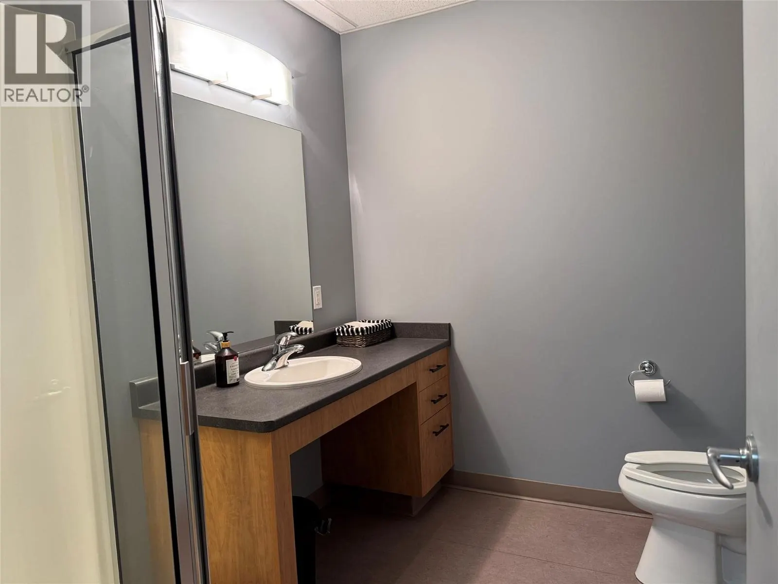 13615 Victoria Road N Unit# 104