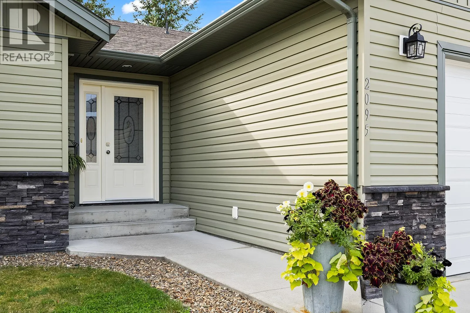 2095 Bernau Court