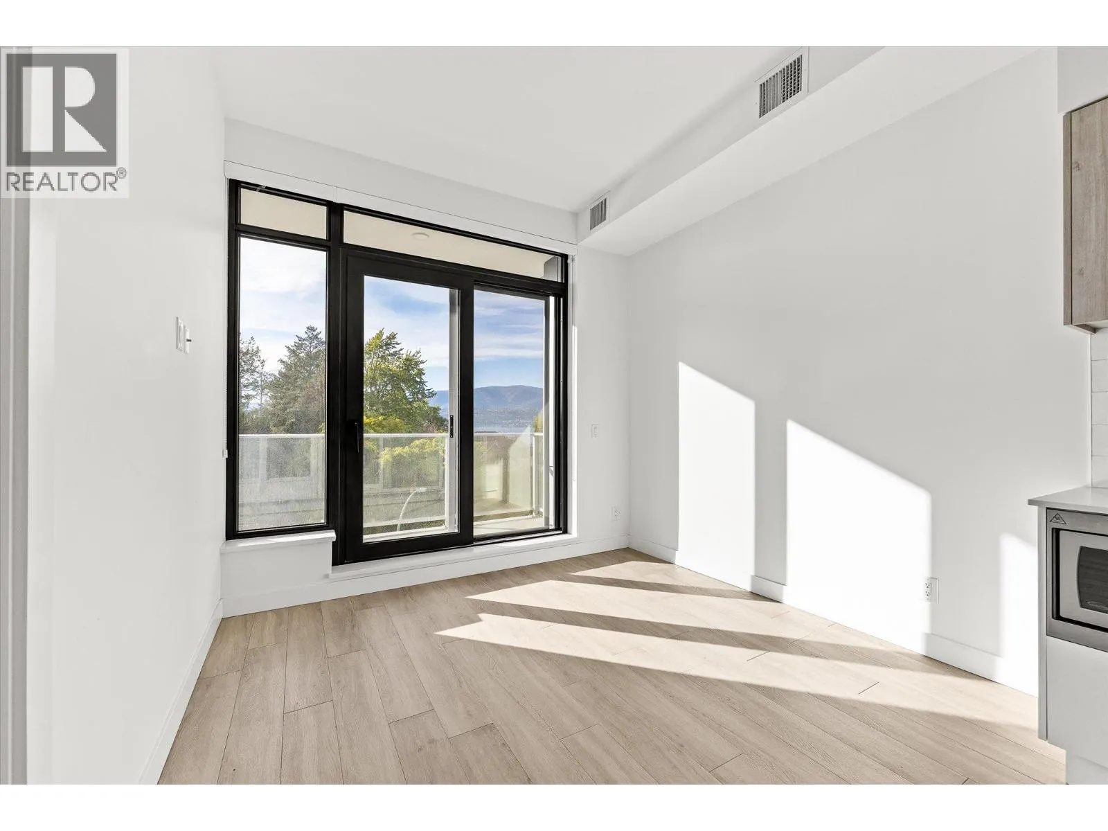 3699 Capozzi Road Unit# 407