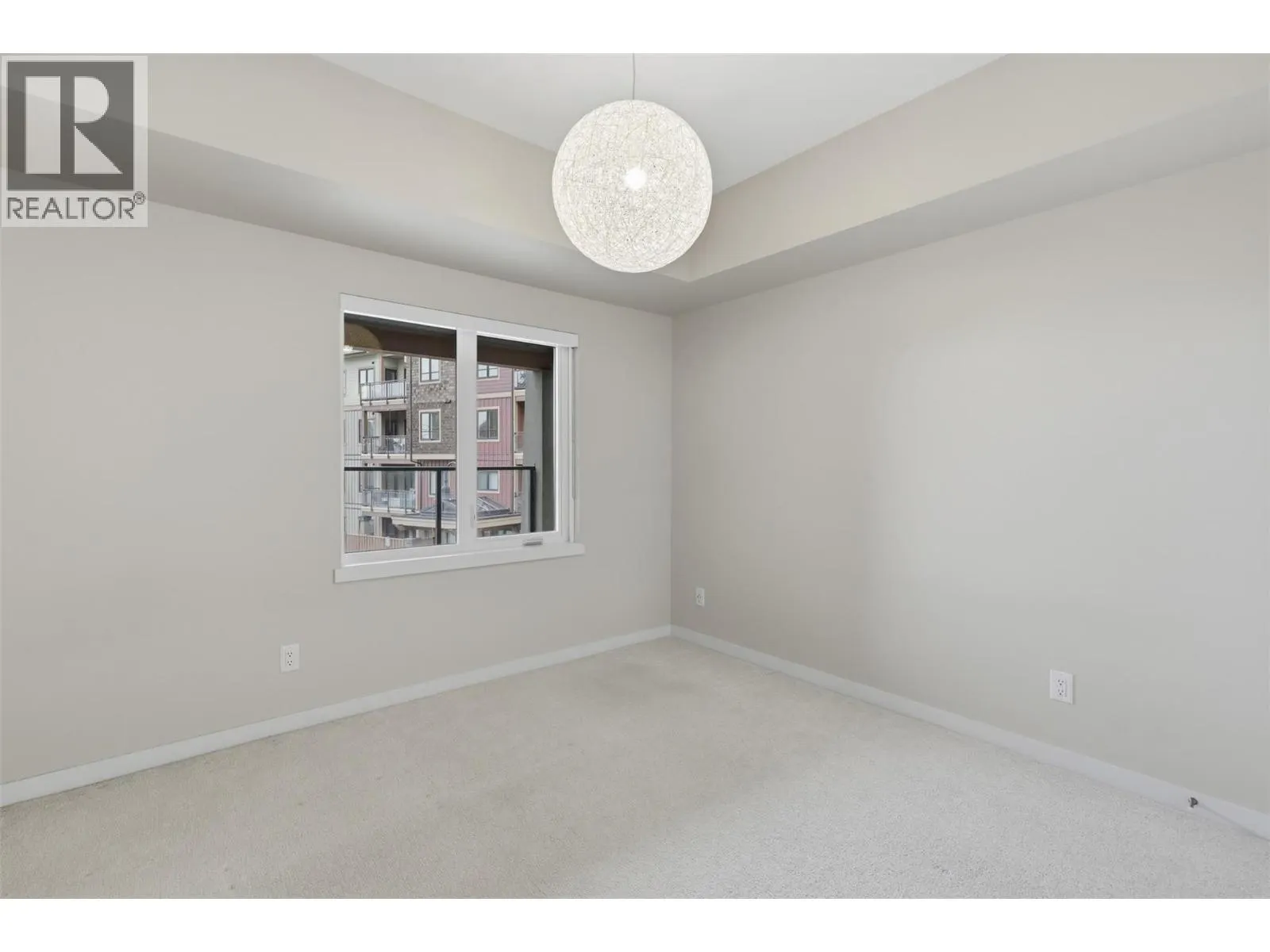 1405 SPRINGHILL Drive Unit# 2103