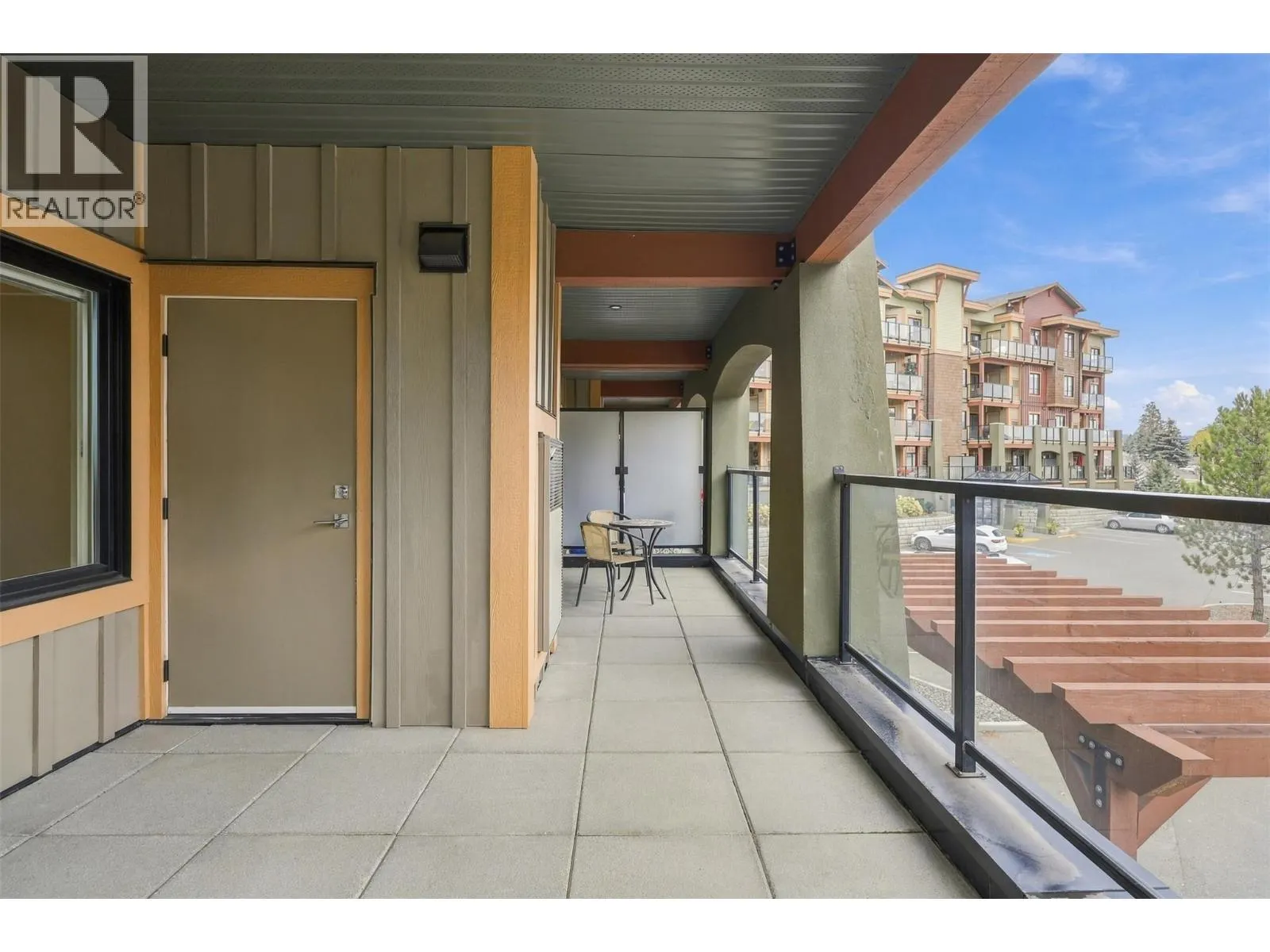 1405 SPRINGHILL Drive Unit# 2103