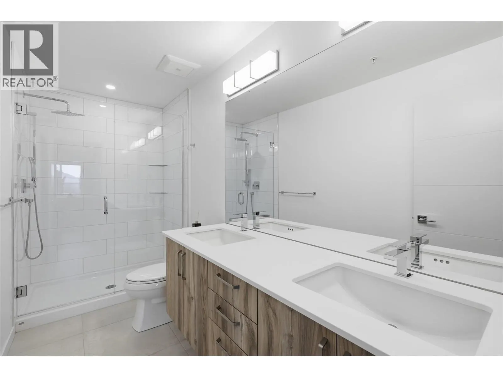 1405 SPRINGHILL Drive Unit# 2103