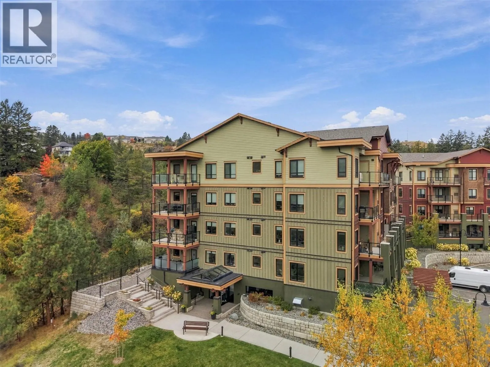 1405 SPRINGHILL Drive Unit# 2103