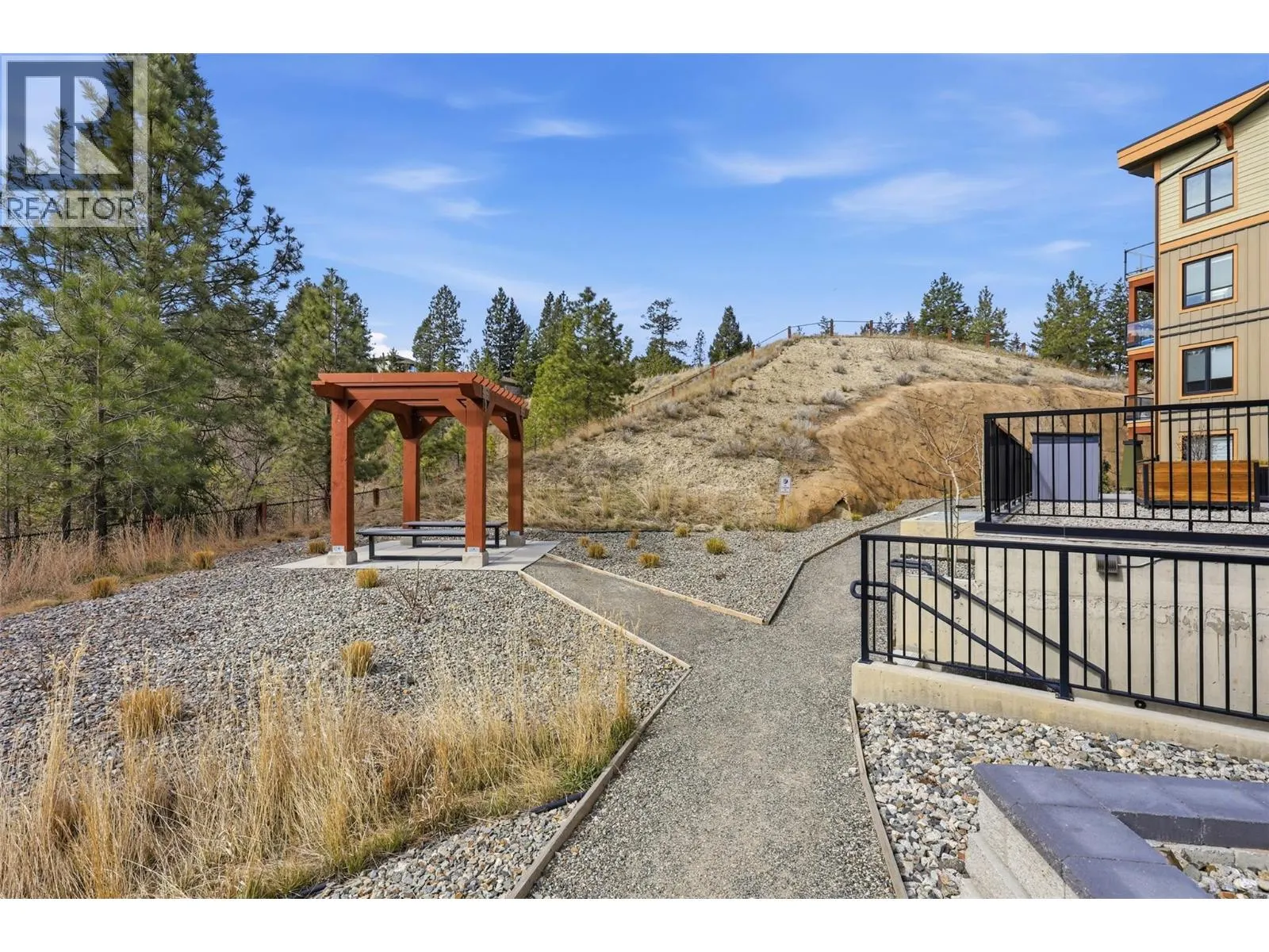 1405 SPRINGHILL Drive Unit# 2103