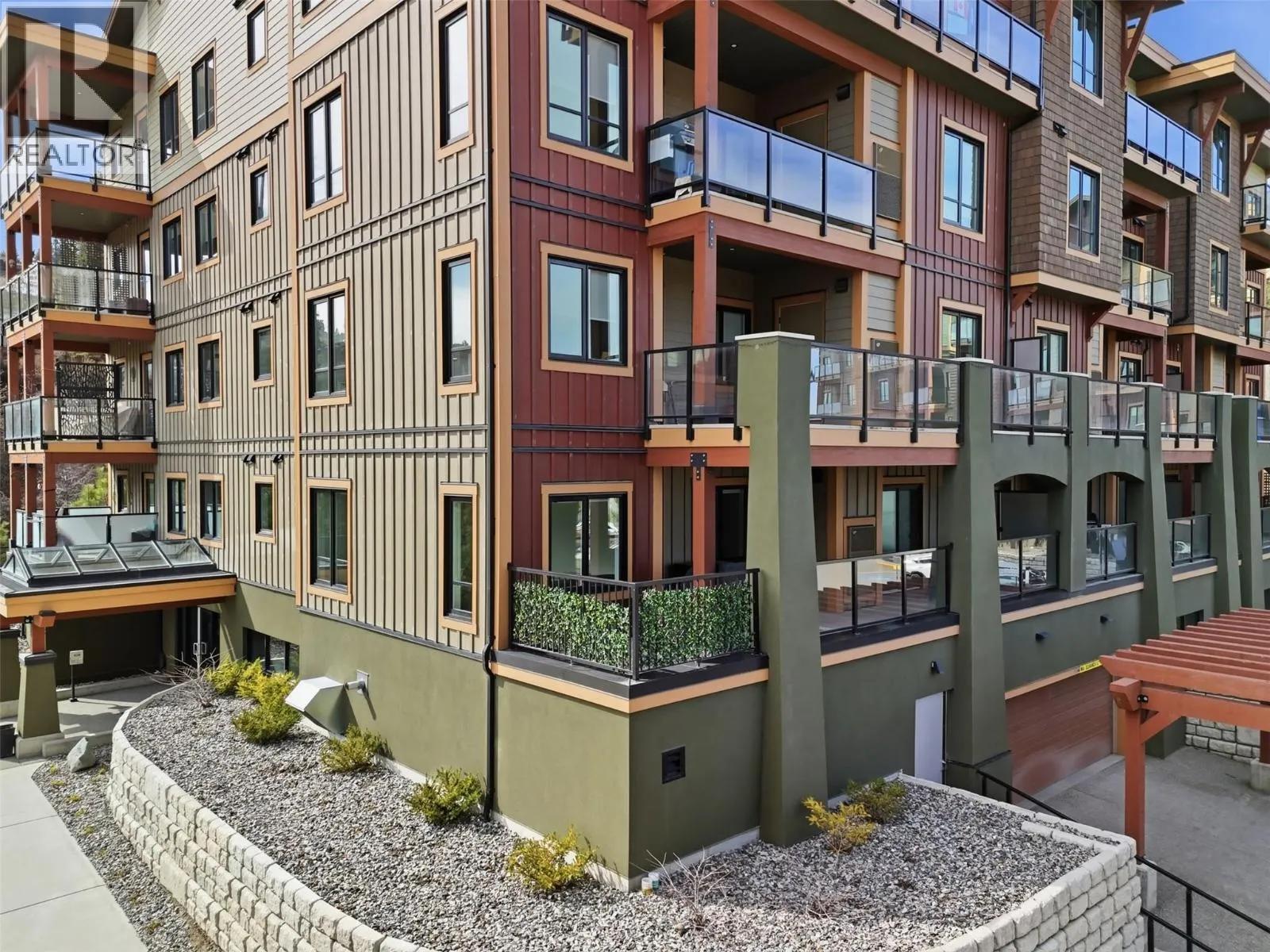 1405 SPRINGHILL Drive Unit# 2103