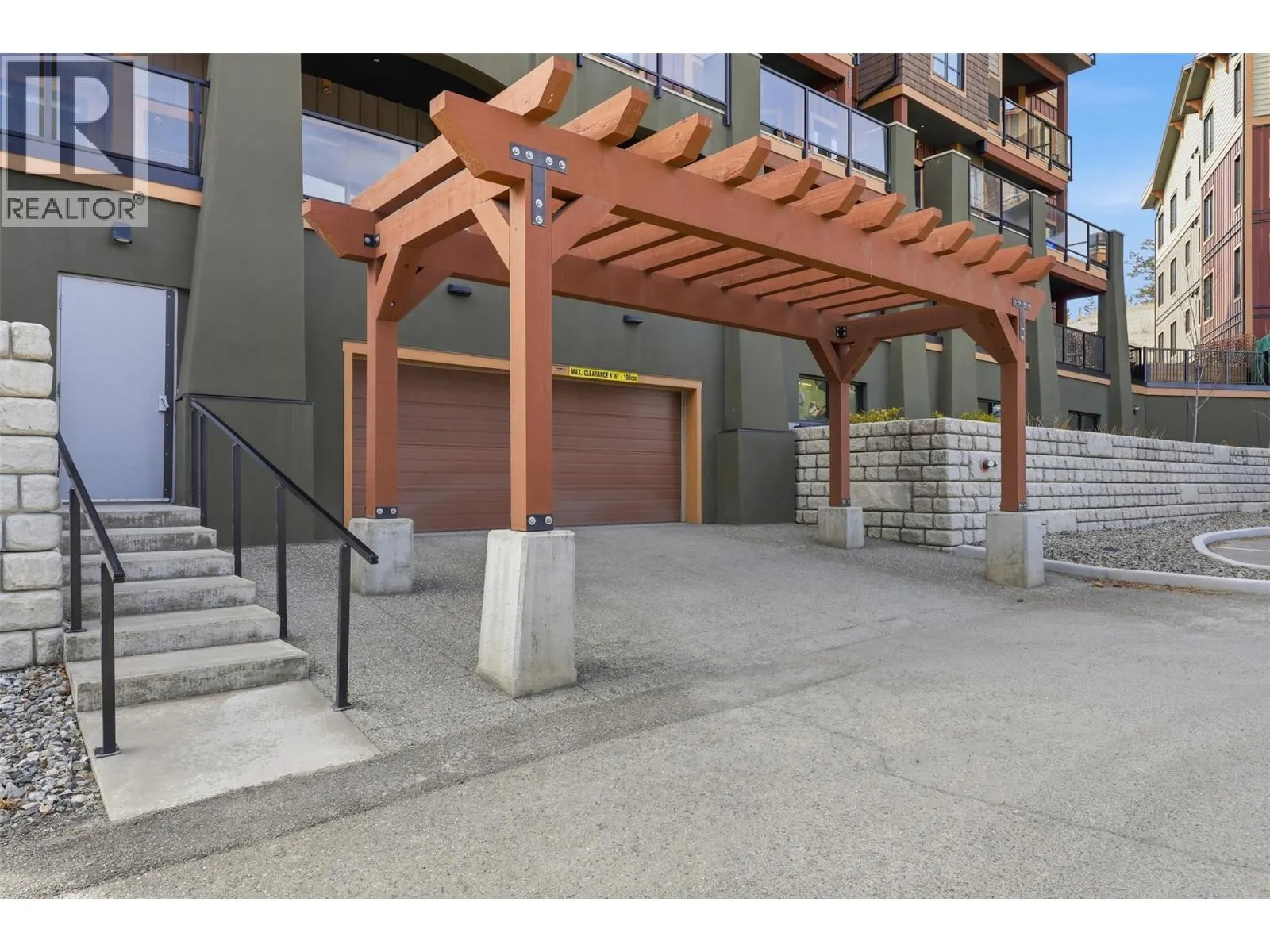 1405 SPRINGHILL Drive Unit# 2103