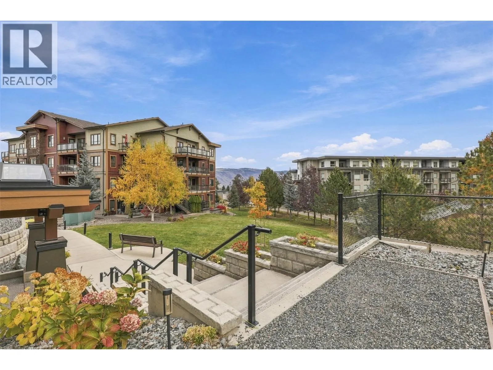 1405 SPRINGHILL Drive Unit# 2103