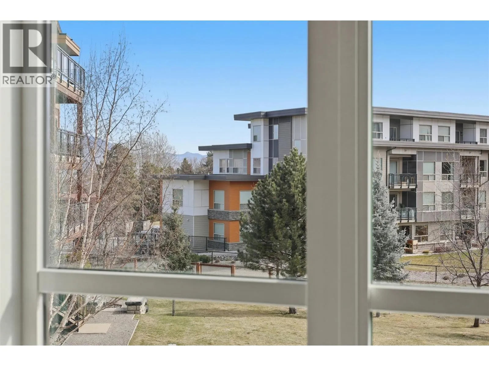 1405 SPRINGHILL Drive Unit# 2103
