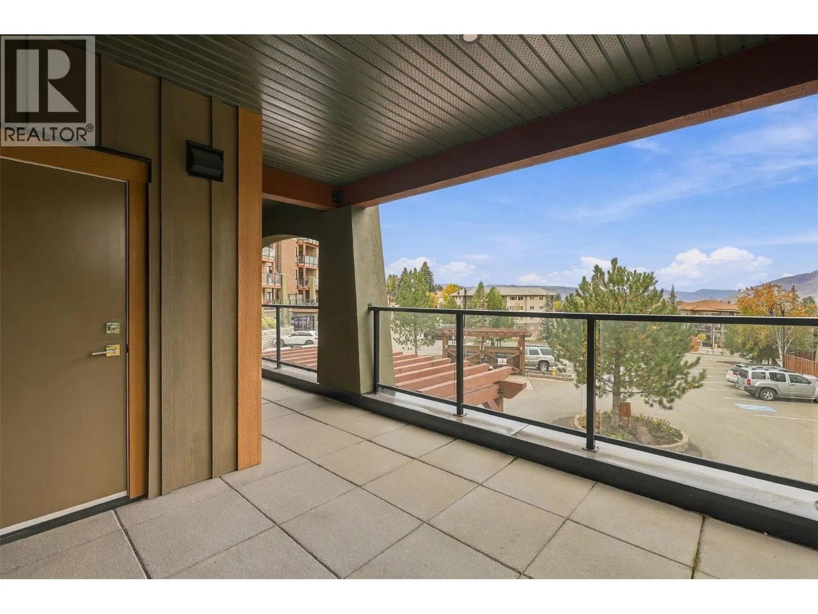 1405 SPRINGHILL Drive Unit# 2103