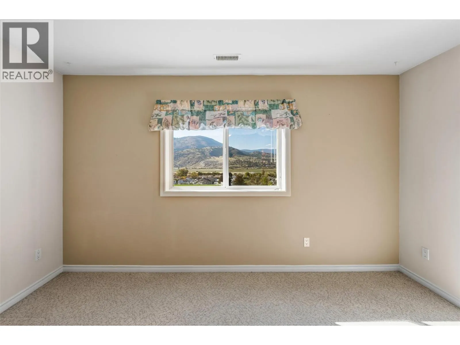 2255 ATKINSON Street Unit# 807