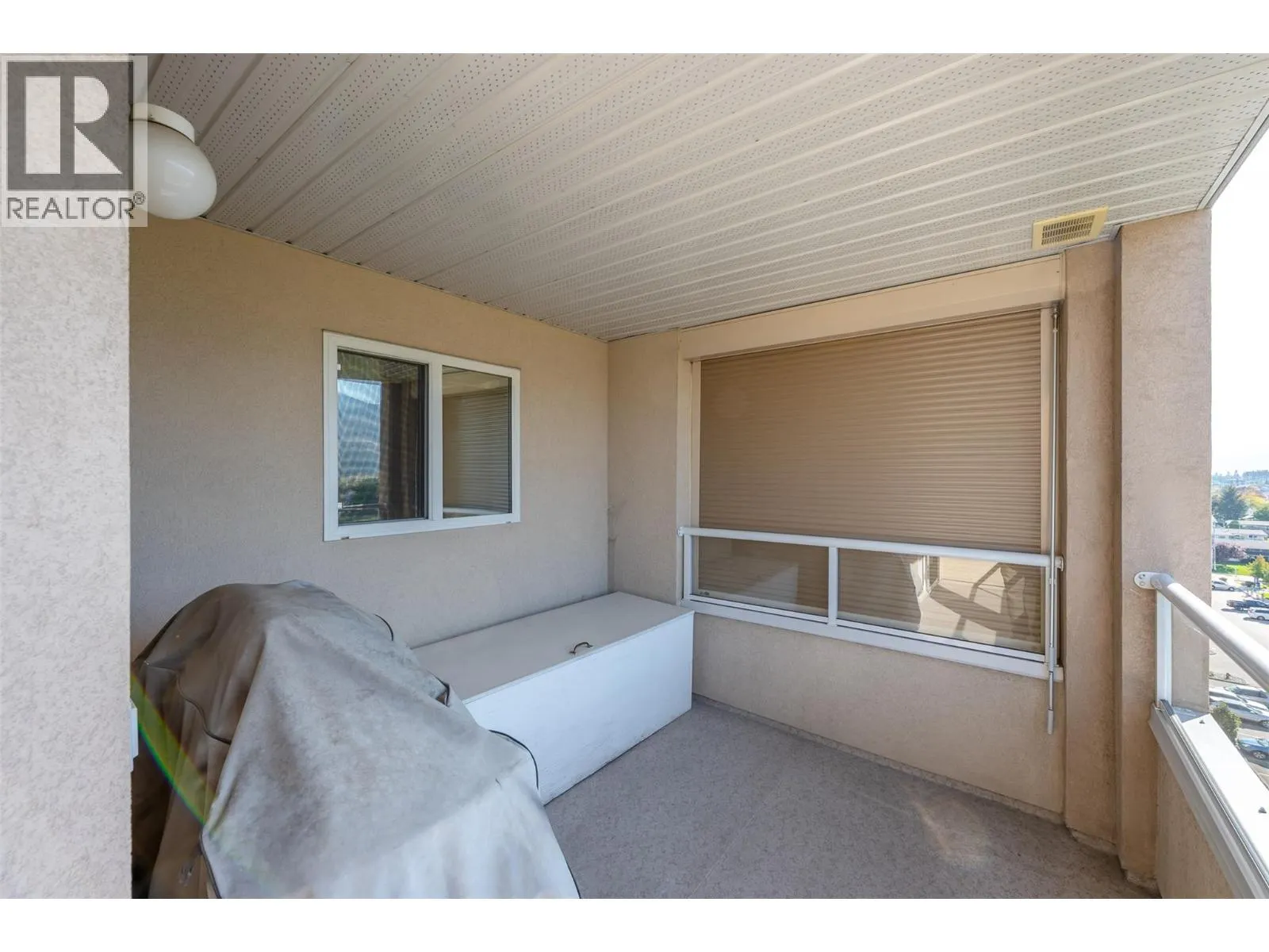 2255 ATKINSON Street Unit# 807