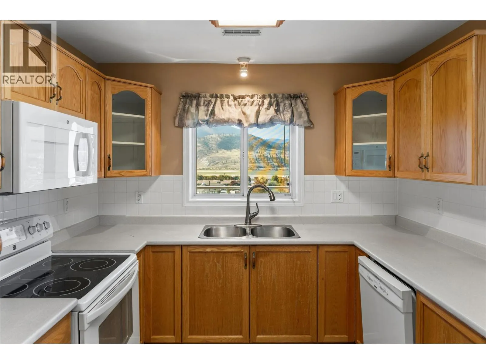 2255 ATKINSON Street Unit# 807